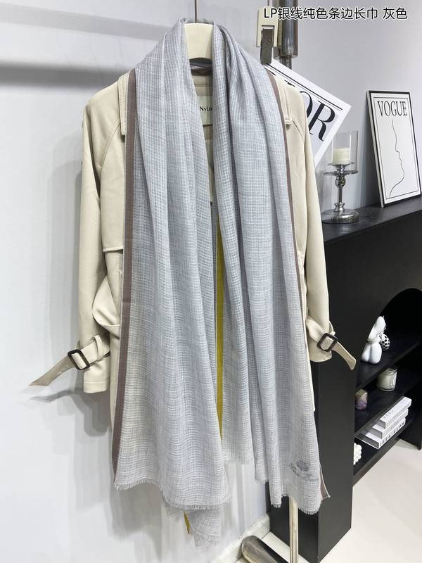 Loro Piana Scarf LPC00054 Loro Piana Scarf LPC00054